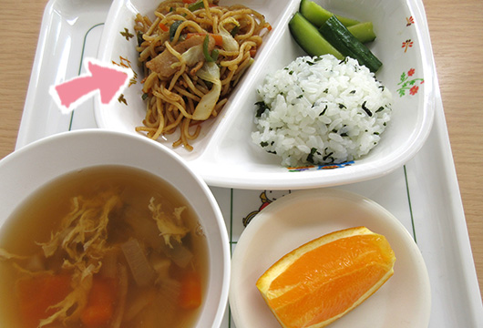 肉入り焼きそばピーマン入り